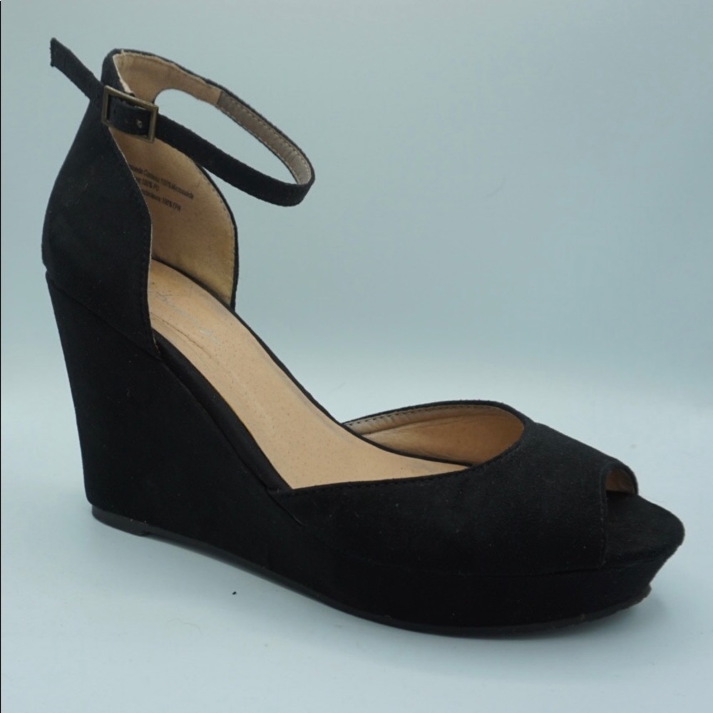 Open-toe Wedges